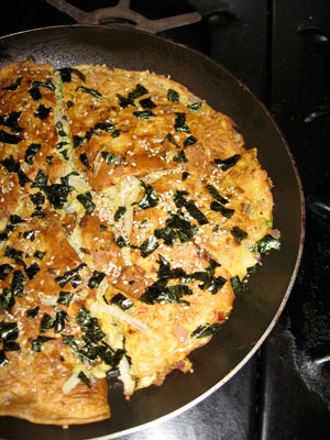Okonomiyaki, cooked